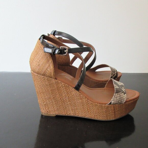 Marc Fisher Wedge Light Platform Sandals, size 8 - Picture 3 of 5